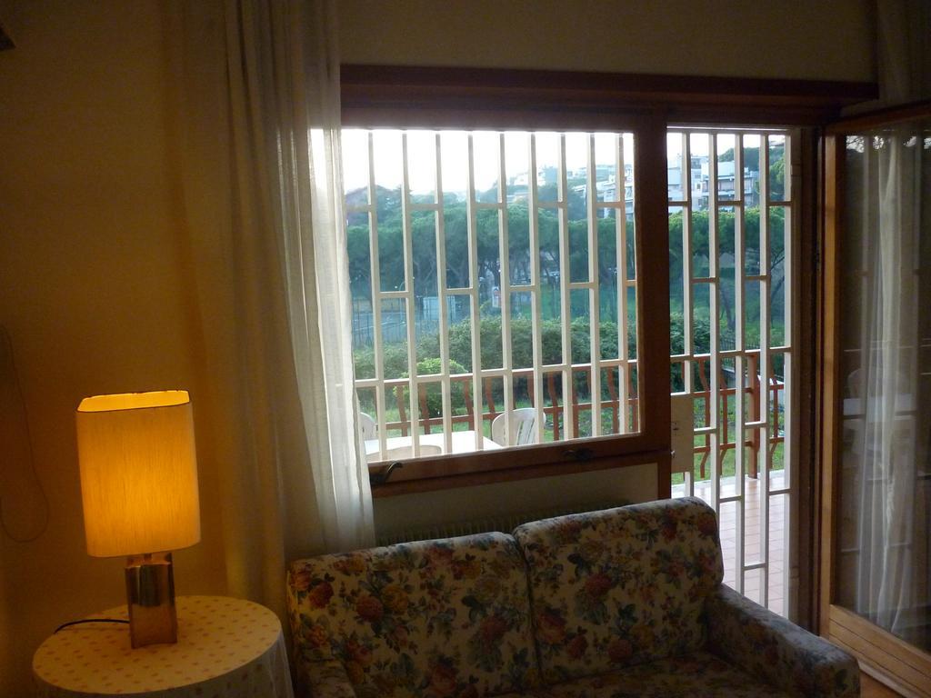 Eur Nir Residence Рим Стая снимка