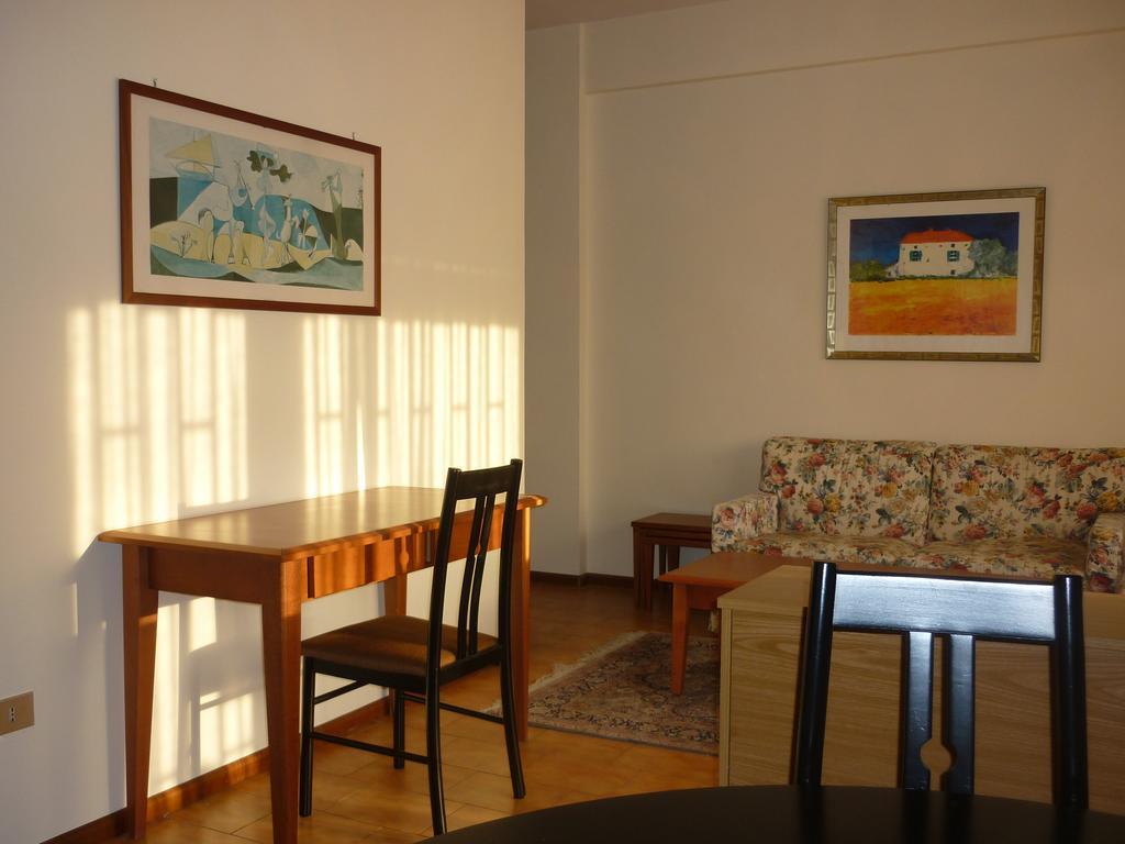 Eur Nir Residence Рим Стая снимка